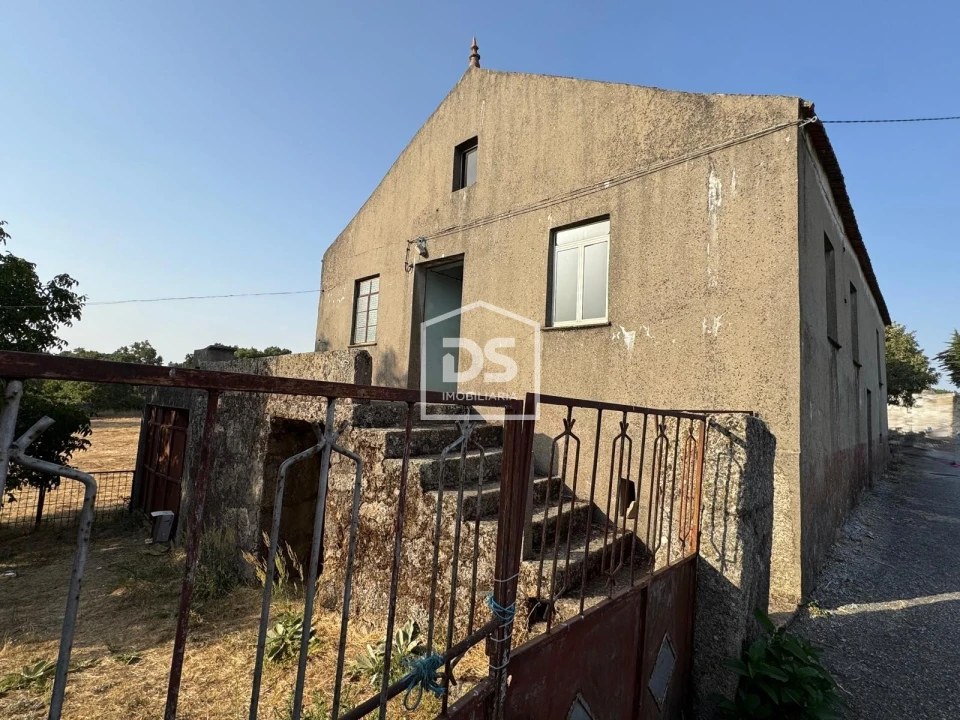 Moradia T0 para Venda em Pousade e Albardo Foto 1