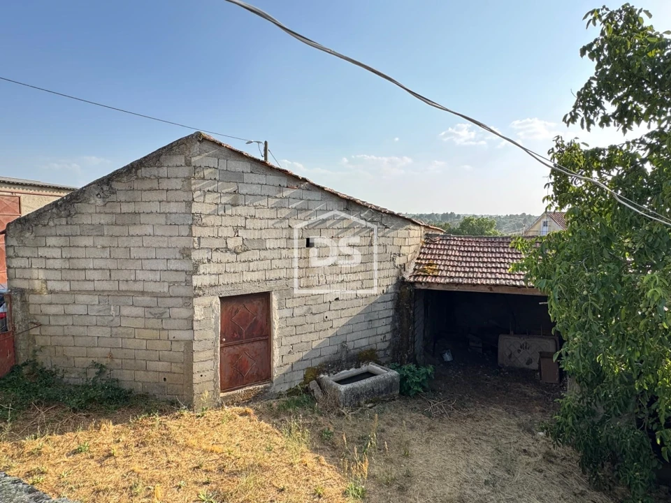 Moradia T0 para Venda em Pousade e Albardo Foto 37