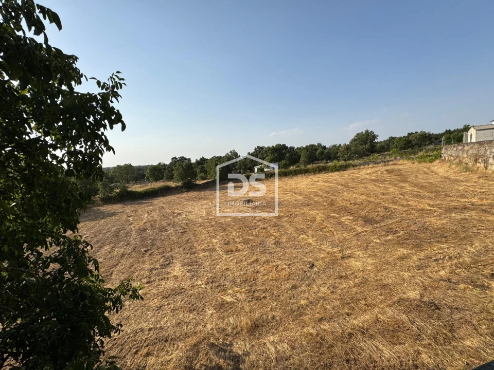 Moradia T0 para Venda em Pousade e Albardo Foto 36