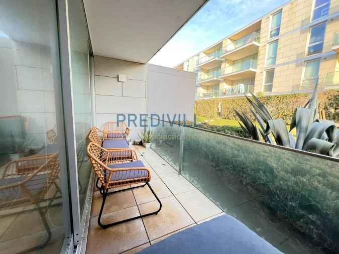 Apartamento T1 para Arrendamento em Azurara Foto 14