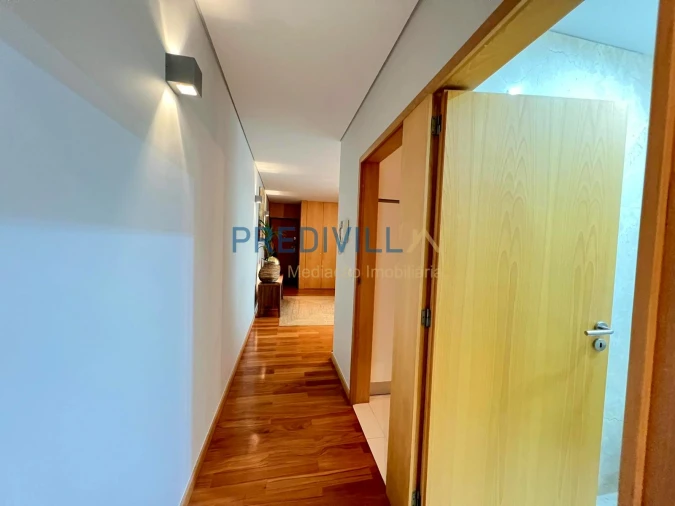 Apartamento T1 para Arrendamento em Azurara Foto 10