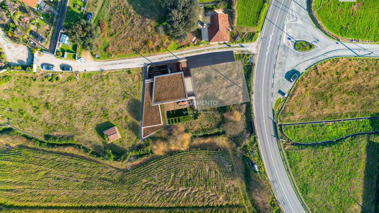 Moradia T3 para Venda em Palmeira de Faro e Curvos Foto 11