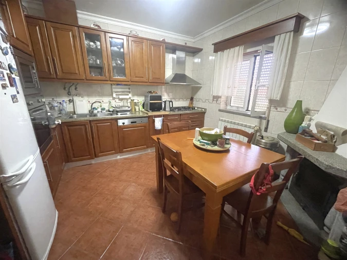 Moradia T4 para Venda em São Paio Foto 9