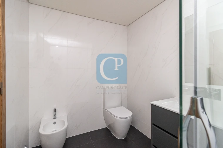 Apartamento T1 para Arrendamento em São Mamede de Infesta e Senhora da Hora Foto 12