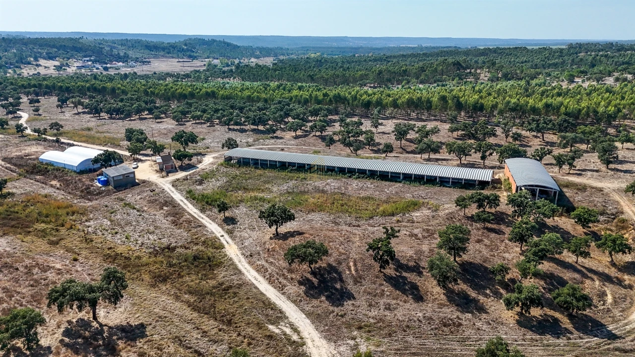 Quinta T2 para Venda em Raposa Foto 9