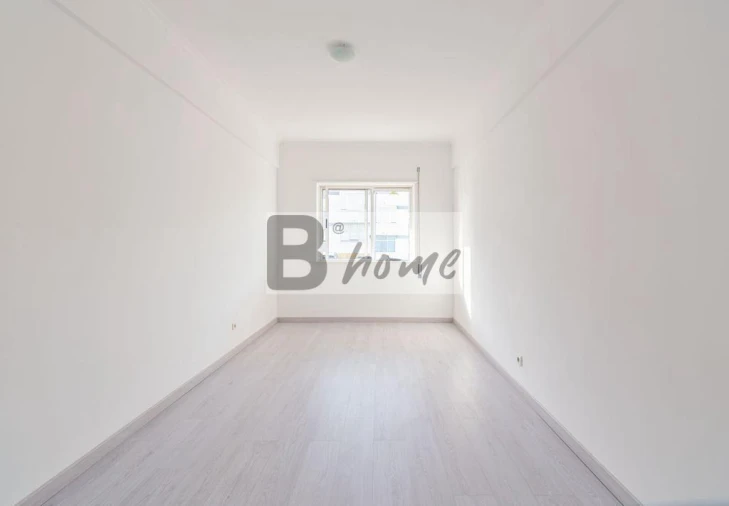 Apartamento T3 para Venda em Charneca de Caparica e Sobreda Foto 12