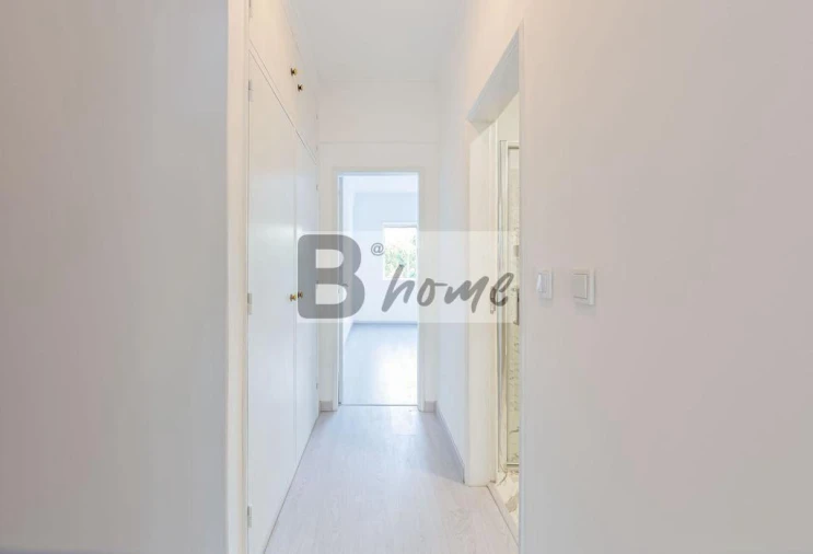 Apartamento T3 para Venda em Charneca de Caparica e Sobreda Foto 11