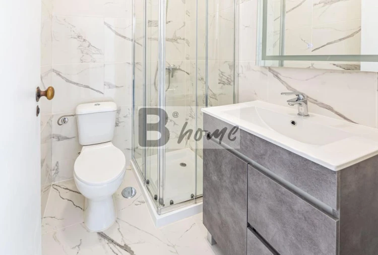 Apartamento T3 para Venda em Charneca de Caparica e Sobreda Foto 6