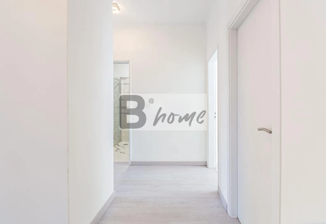 Apartamento T3 para Venda em Charneca de Caparica e Sobreda Foto 14