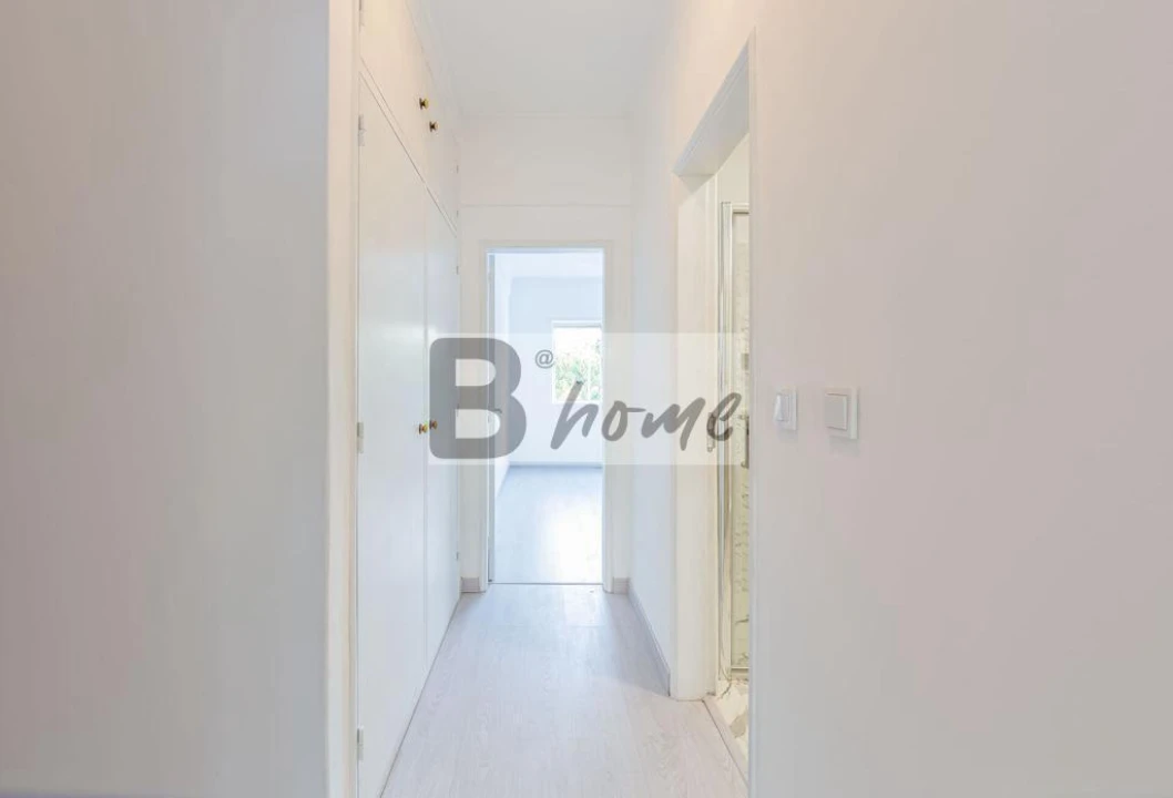 Apartamento T3 para Venda em Charneca de Caparica e Sobreda Foto 11