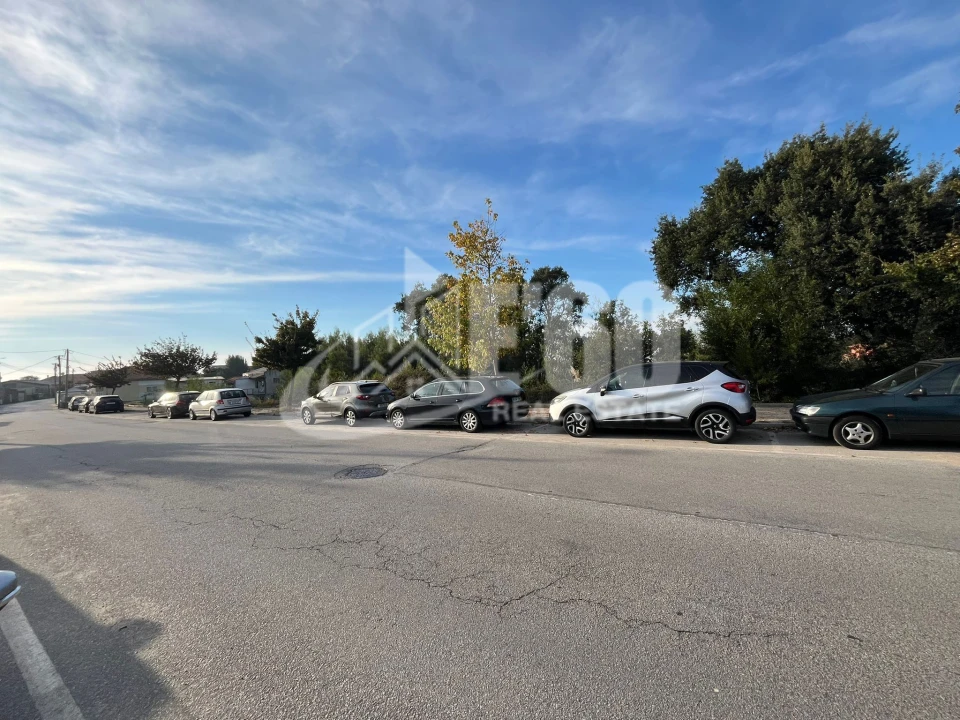 Terreno para Venda em Gulpilhares e Valadares Foto 3