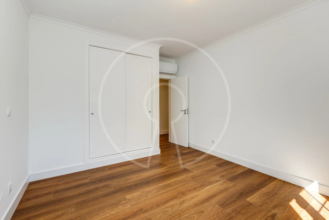 Apartamento T4 para Venda em Santa Maria e São Miguel, São Martinho, São Pedro Penaferrim Foto 17