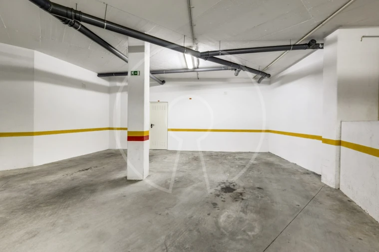 Apartamento T4 para Venda em Santa Maria e São Miguel, São Martinho, São Pedro Penaferrim Foto 33