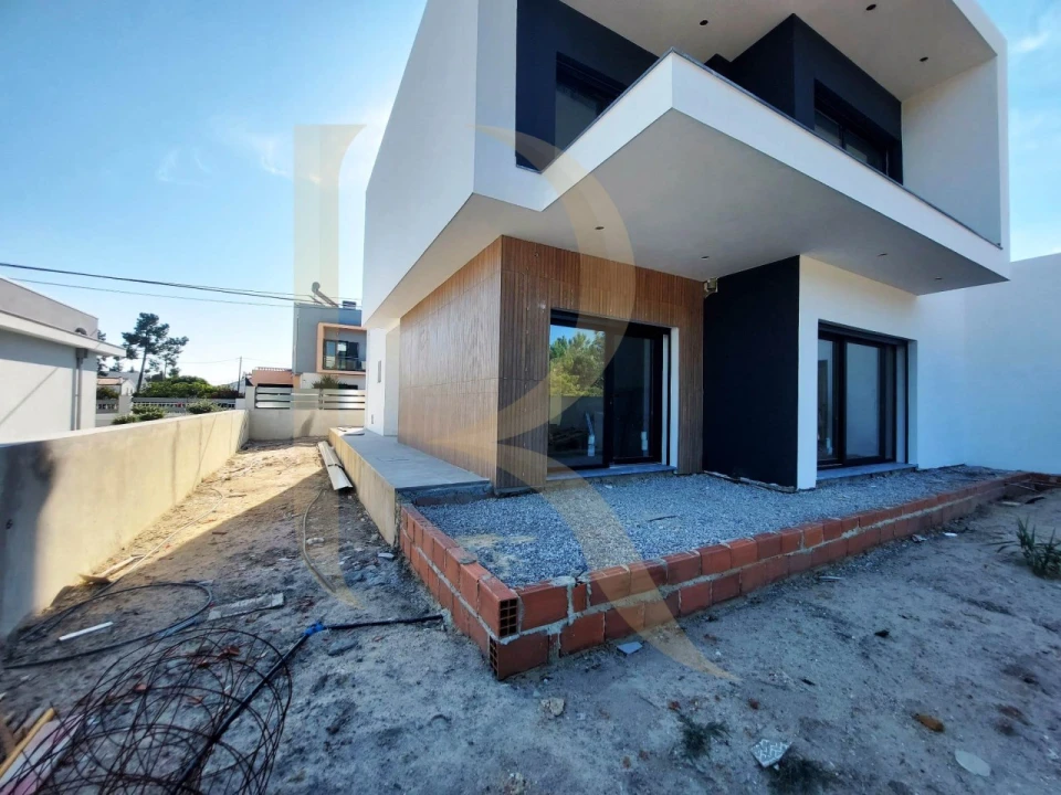 Moradia T3 para Venda em Fernao Ferro Foto 45