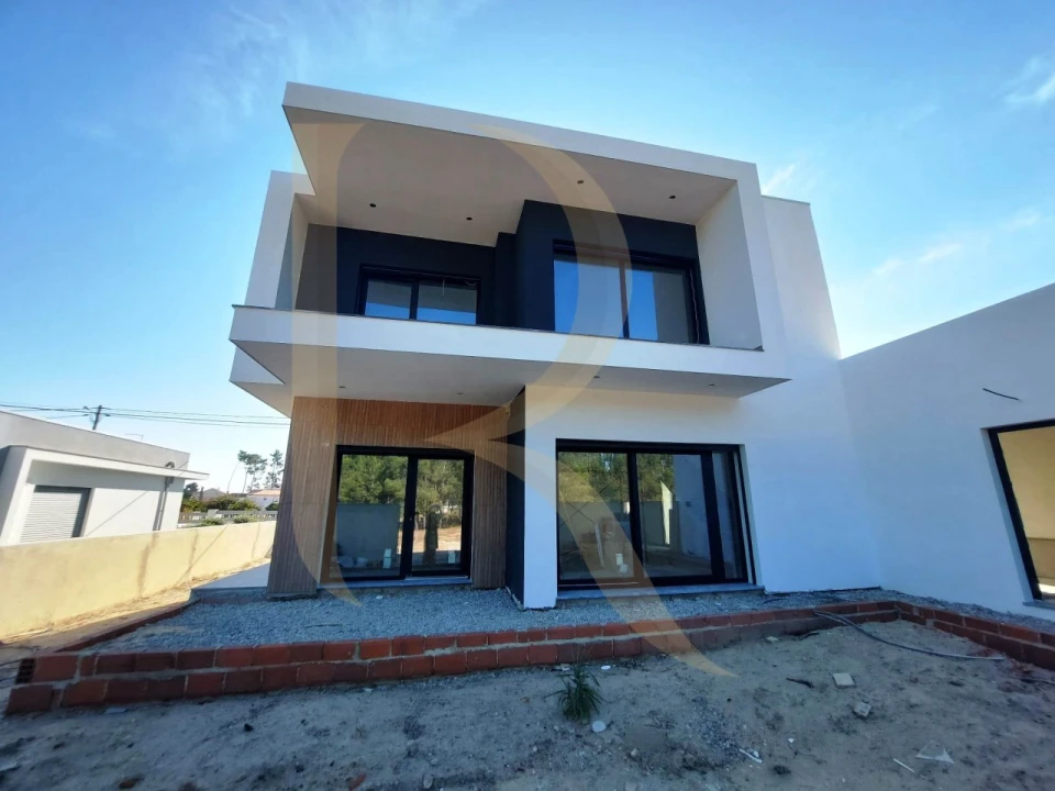 Moradia T3 para Venda em Fernao Ferro Foto 46