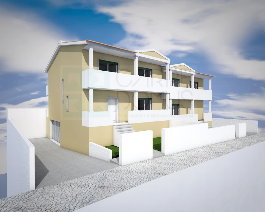 Moradia T4 para Venda em Valado dos Frades Foto 1