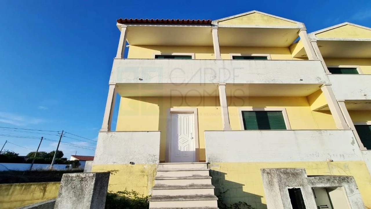 Moradia T4 para Venda em Valado dos Frades Foto 44