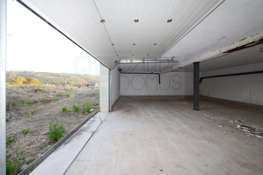 Moradia T4 para Venda em Valado dos Frades Foto 41