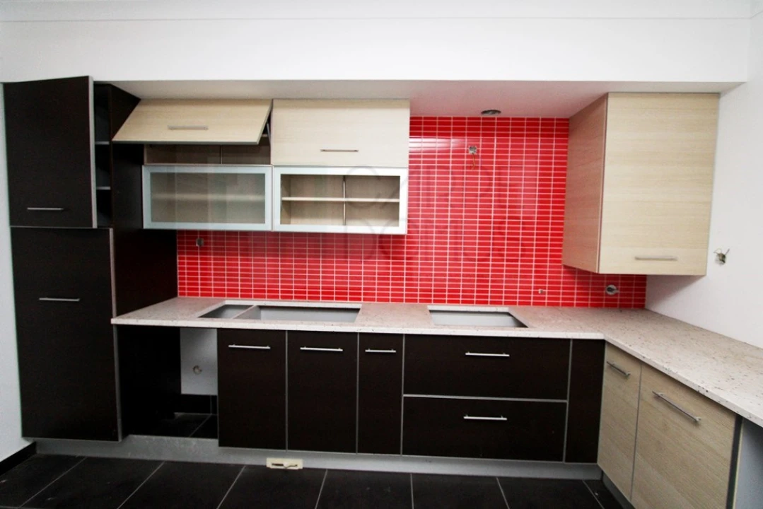 Moradia T4 para Venda em Valado dos Frades Foto 13