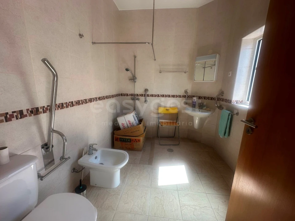 Moradia T7 para Venda em Valado dos Frades Foto 33