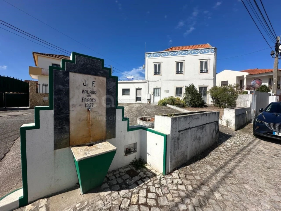 Moradia T7 para Venda em Valado dos Frades Foto 40