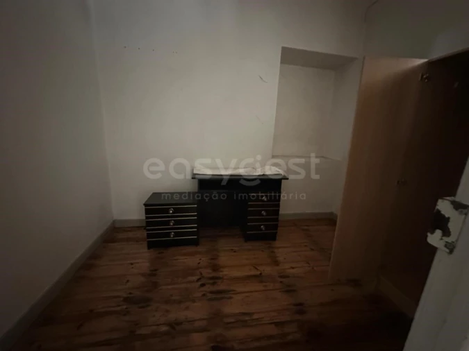 Moradia T7 para Venda em Valado dos Frades Foto 12