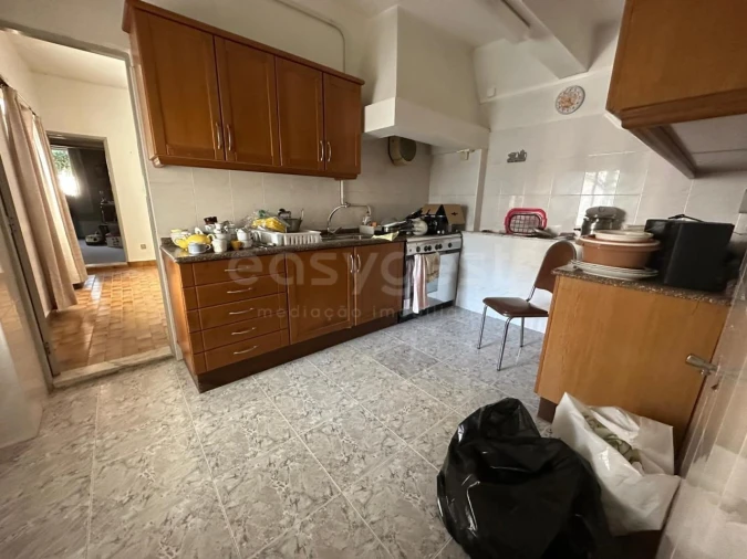 Moradia T7 para Venda em Valado dos Frades Foto 14