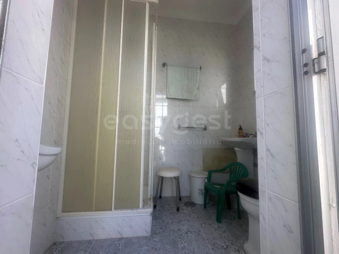 Moradia T7 para Venda em Valado dos Frades Foto 18