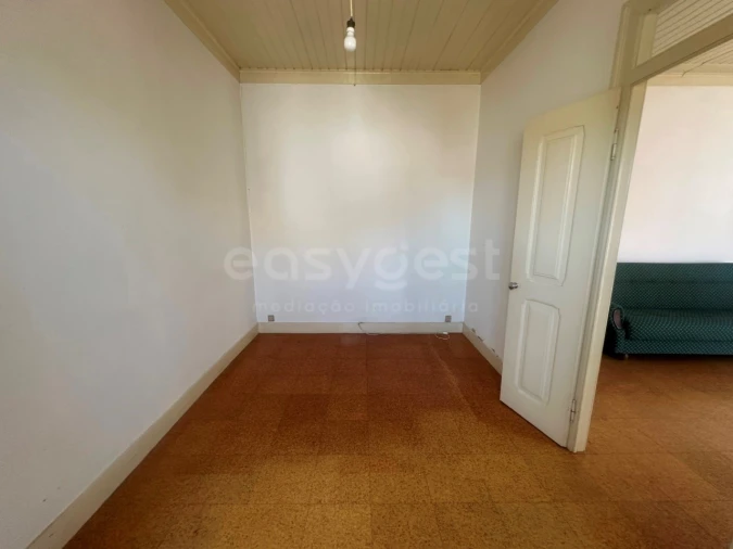 Moradia T7 para Venda em Valado dos Frades Foto 30