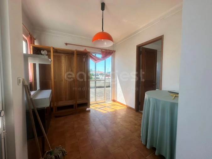 Moradia T7 para Venda em Valado dos Frades Foto 32