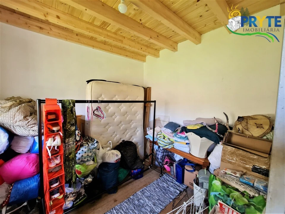 Moradia T4 para Venda em Alvares Foto 10