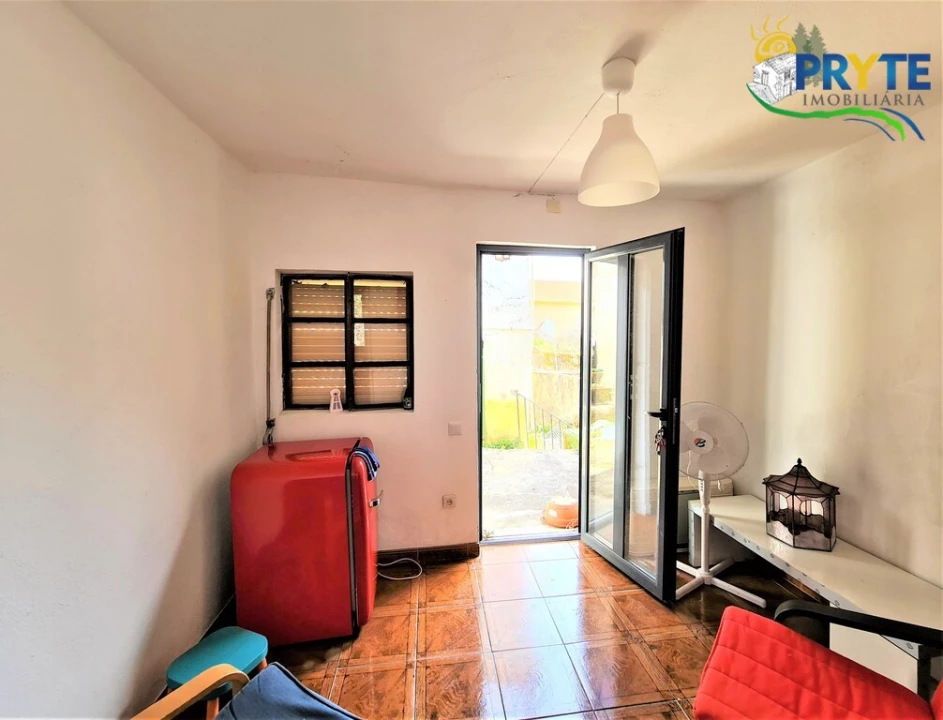 Moradia T4 para Venda em Alvares Foto 29