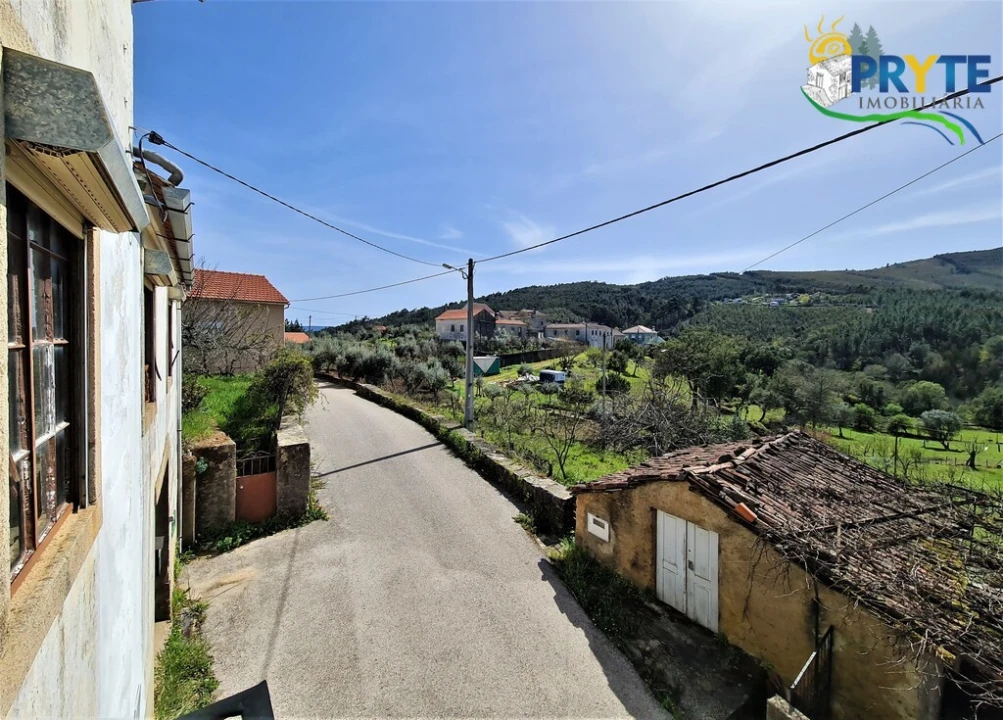 Moradia T4 para Venda em Alvares Foto 54