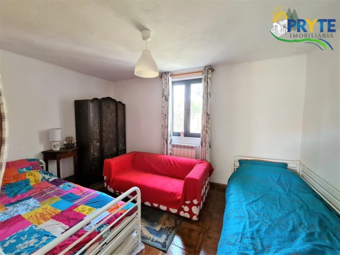 Moradia T4 para Venda em Alvares Foto 27