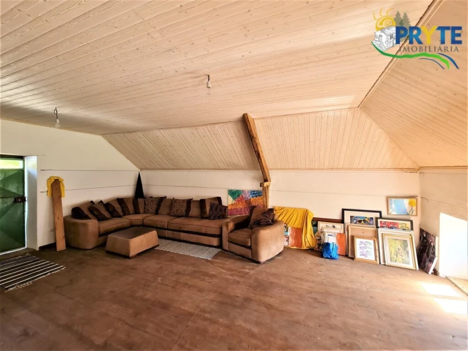 Moradia T4 para Venda em Alvares Foto 39