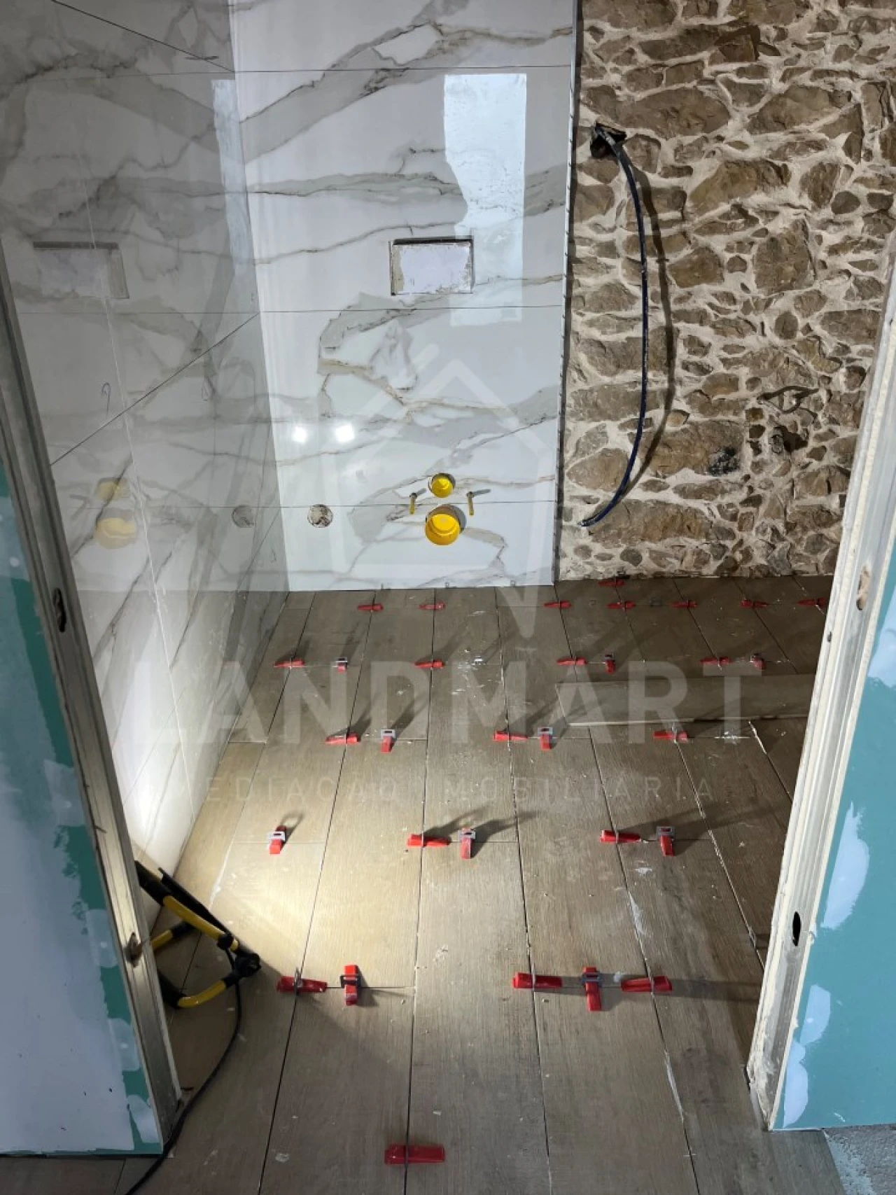 Moradia T3 para Venda em Turquel Foto 5