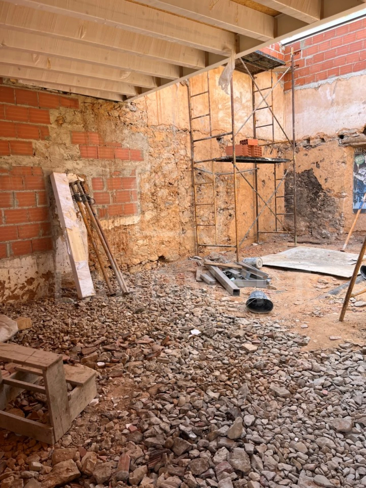 Moradia T3 para Venda em Turquel Foto 9