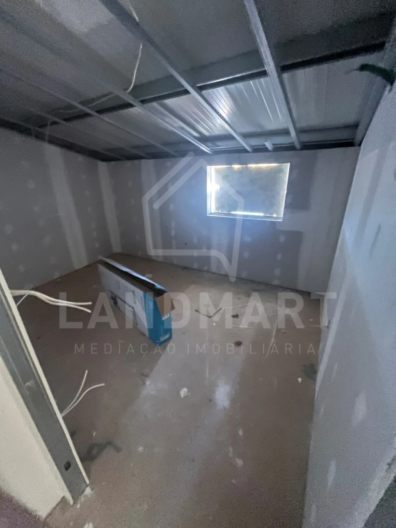 Moradia T3 para Venda em Turquel Foto 17