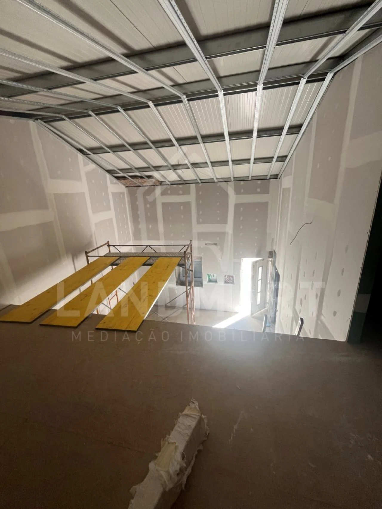 Moradia T3 para Venda em Turquel Foto 18