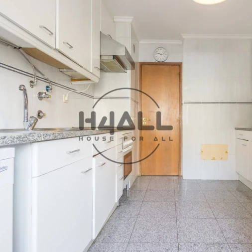 Apartamento T3 para Venda em Caparica e Trafaria Foto 16