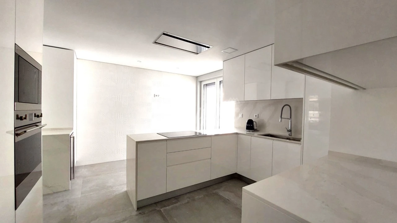 Apartamento T3 para Venda em Carcavelos e Parede Foto 10