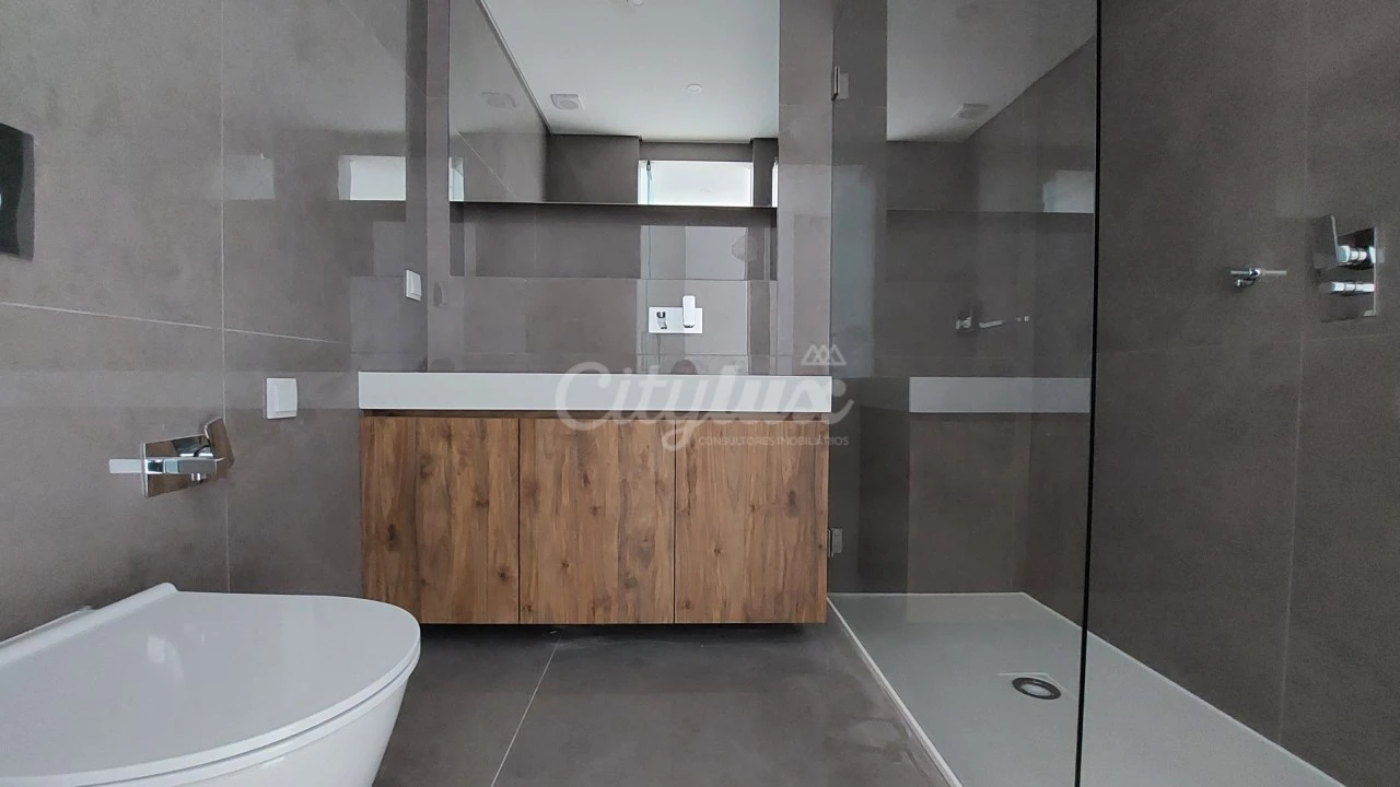 Apartamento T3 para Venda em Carcavelos e Parede Foto 26