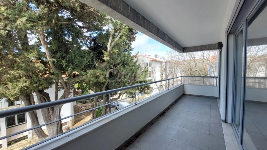 Apartamento T3 para Venda em Carcavelos e Parede Foto 4