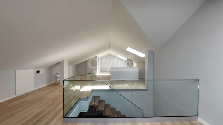 Apartamento T3 para Venda em Carcavelos e Parede Foto 15