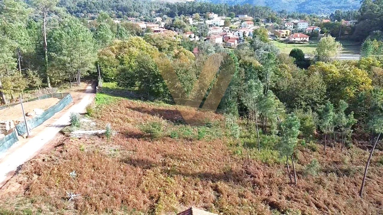 Terreno para Venda em Rebordões (Souto) Foto 1