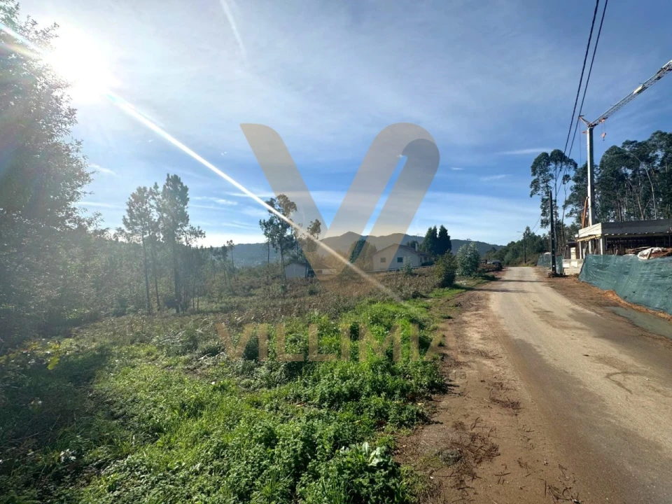 Terreno para Venda em Rebordões (Souto) Foto 8