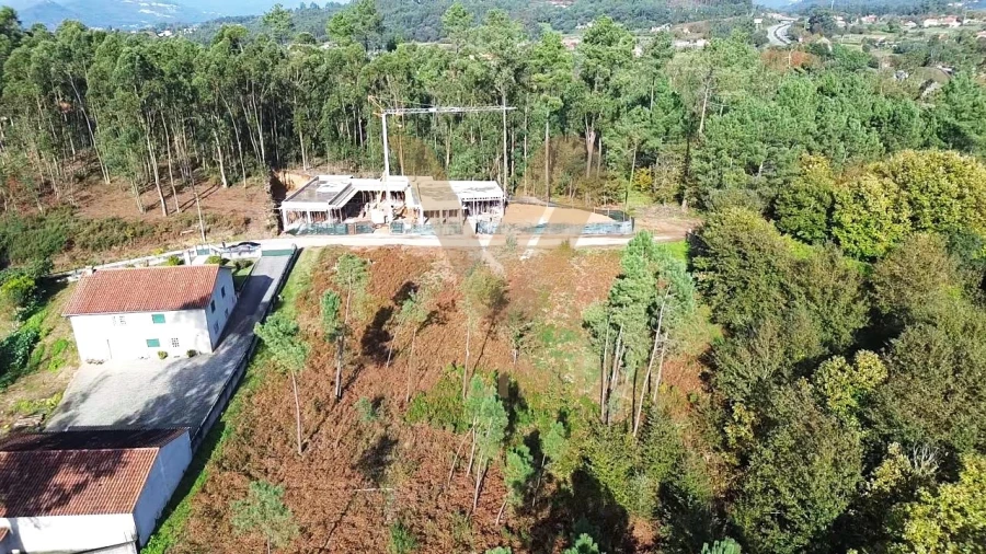 Terreno para Venda em Rebordões (Souto) Foto 6