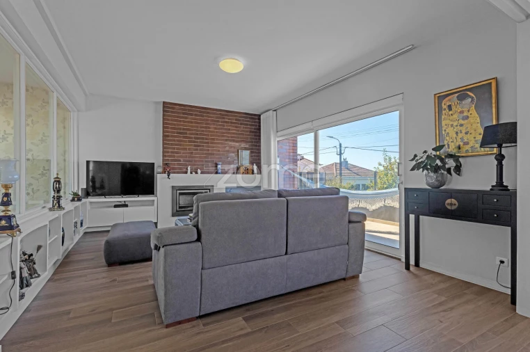 Moradia T4 para Venda em Mafamude e Vilar do Paraíso Foto 5