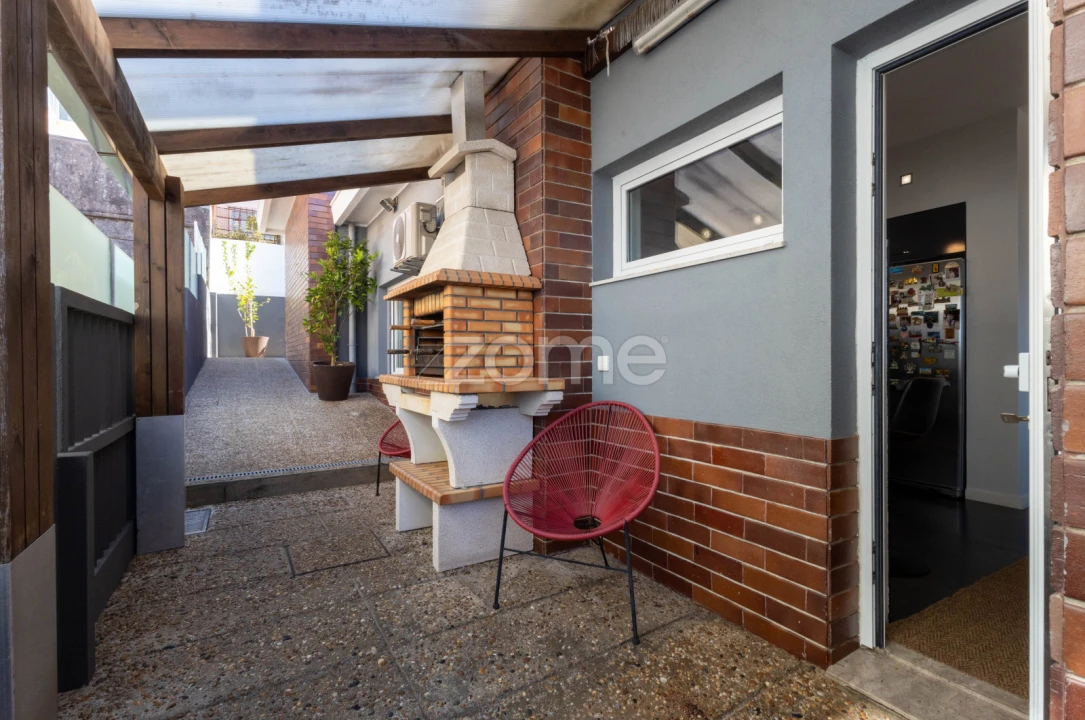 Moradia T4 para Venda em Mafamude e Vilar do Paraíso Foto 16