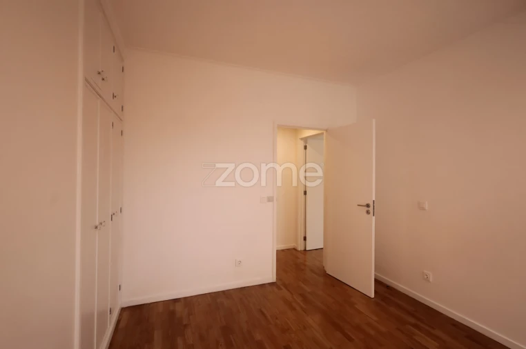 Apartamento T2 para Arrendamento em Mafamude e Vilar do Paraíso Foto 15